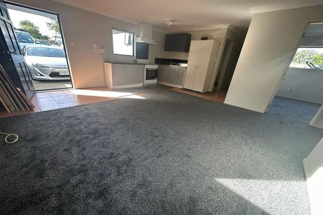 Photo of property in 6 Rhine Place, Weymouth, Auckland, 2103