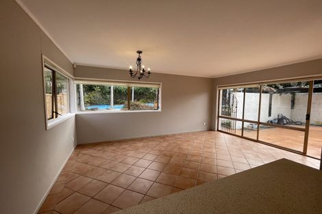Photo of property in 42 Merriefield Avenue, Forrest Hill, Auckland, 0620