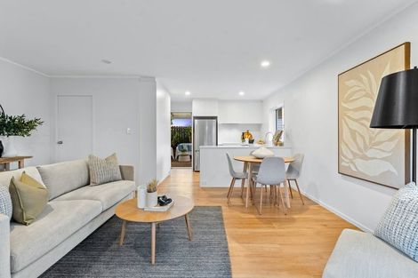 Photo of property in 3/5a Tobruk Crescent, Milford, Auckland, 0620