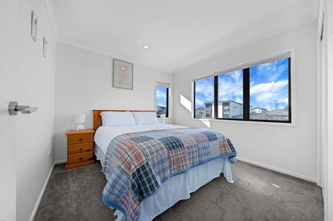 Photo of property in 12 Hoiho Road, Pukekohe, 2120