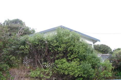 Photo of property in 11 Albemarle Road, Northland, Wellington, 6012