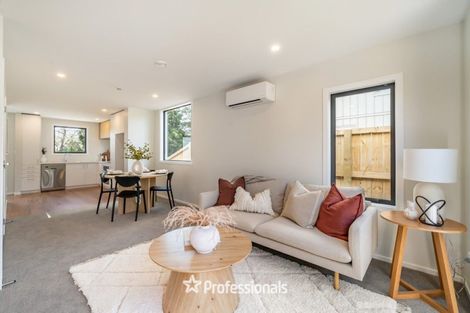 Photo of property in 137 Cambridge Terrace, Fairfield, Lower Hutt, 5011