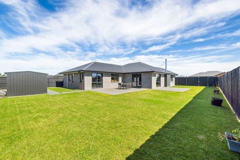 Photo of property in 23 Greig Crescent, Amberley, 7410