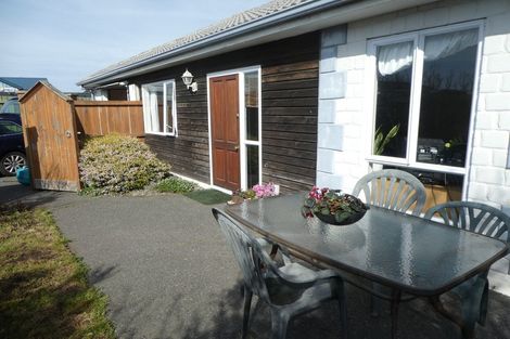 Photo of property in 16 Ida Street, New Brighton, Christchurch, 8061