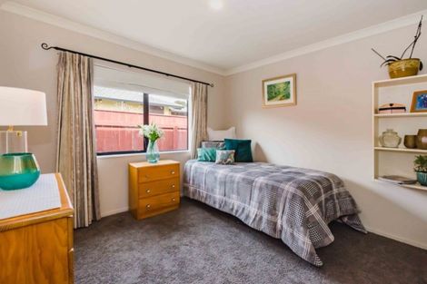 Photo of property in 11 Central Park, Paraparaumu Beach, Paraparaumu, 5032