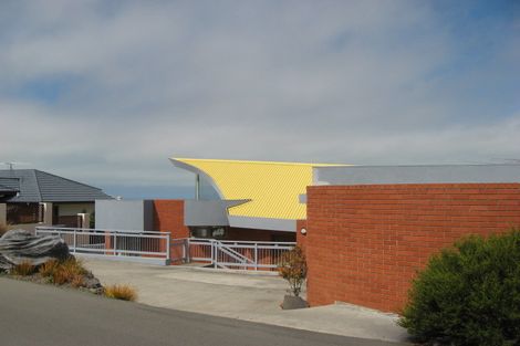 Photo of property in 15 Dunkeld Lane, Redcliffs, Christchurch, 8081