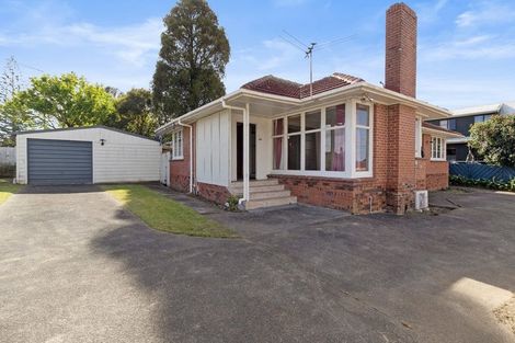 Photo of property in 2a Coniston Avenue, Te Atatu South, Auckland, 0610