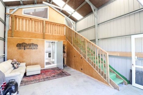 Photo of property in 12 Fleetwood Lane, Turitea, Palmerston North, 4472