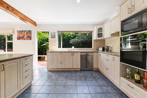 Photo of property in 6 Chenery Road, Red Beach, 0932