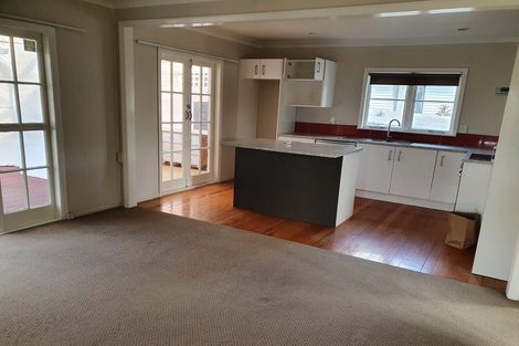 Photo of property in 23a Great South Road, Manurewa, Auckland, 2102