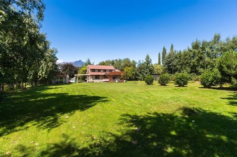 Photo of property in 20 Mountain View Road, Dalefield, Queenstown, 9371