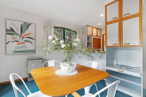 Photo of property in 3 Balcairn Place, Terrace End, Palmerston North, 4410