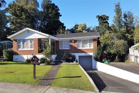 Photo of property in 37 Kelvyn Grove, Hillpark, Auckland, 2102