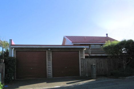 Photo of property in 27 The Track, Plimmerton, Porirua, 5026
