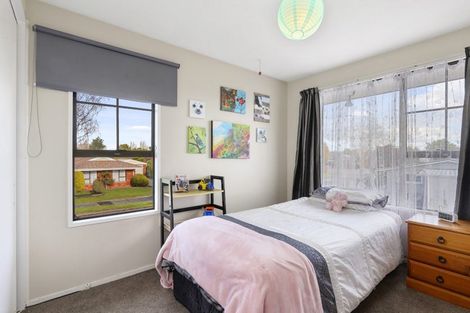 Photo of property in 3 Mulberry Place, Redwood, Christchurch, 8051