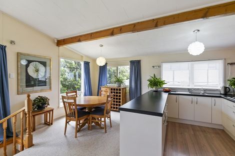 Photo of property in 73 Amapur Drive, Ngaio, Wellington, 6035