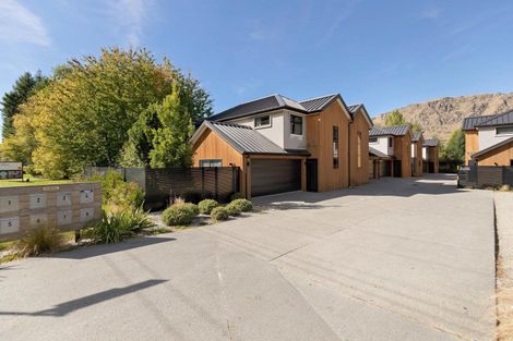 Photo of property in 3 Packhorse Lane, Arthurs Point, Queenstown, 9371