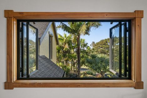 Photo of property in 38 Bellbird Rise, Murrays Bay, Auckland, 0630