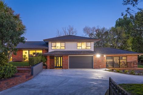 Photo of property in 60 Kaipara Road, Papakura, 2582