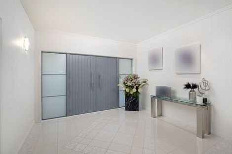 Photo of property in 7 Burgundy Park Avenue, Henderson, Auckland, 0612