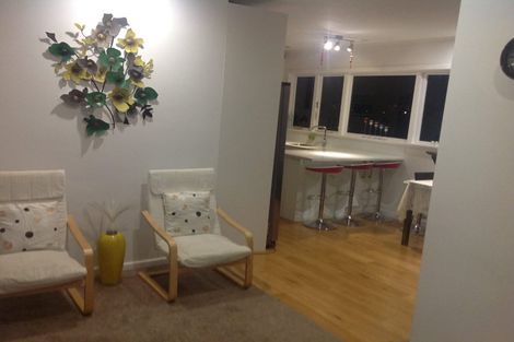 Photo of property in 9 Sylvan Crescent, Te Atatu South, Auckland, 0610