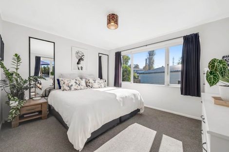 Photo of property in 2/12 Pandora Place, Pakuranga, Auckland, 2010