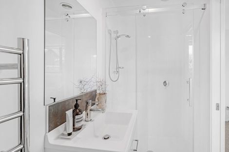 Photo of property in 1/74a Jeffreys Road, Fendalton, Christchurch, 8052