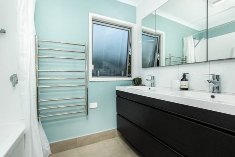 Photo of property in 342 Royal Road, Massey, Auckland, 0614