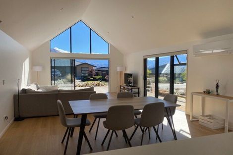 Photo of property in 13 Scurr Terrace, Wanaka, 9305