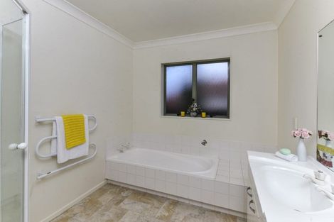 Photo of property in 12 Sophora Way, Albany, Auckland, 0632