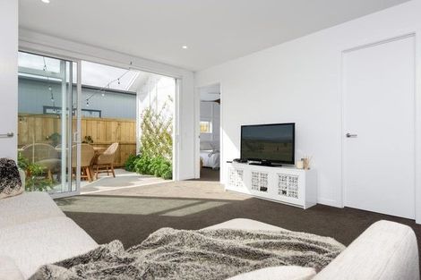 Photo of property in 5 Knightia Drive, Papamoa Beach, Papamoa, 3118