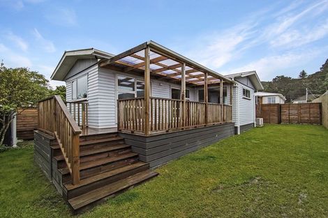 Photo of property in 38 Fraser Street, Wainuiomata, Lower Hutt, 5014