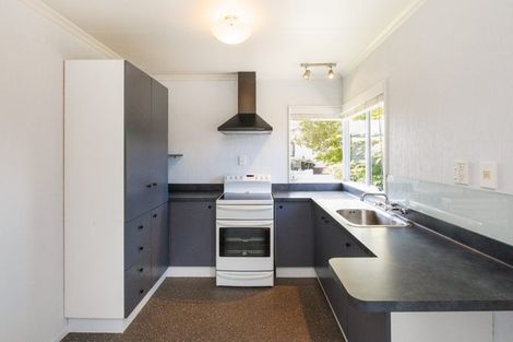 Photo of property in 4 Coromandel Court, Roslyn, Palmerston North, 4414