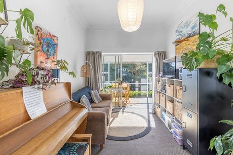 Photo of property in 1 Chelmsford Street, Windsor, Invercargill, 9810