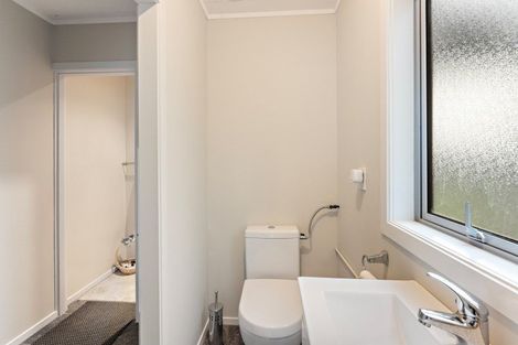 Photo of property in 30 Convent Road, Otaki, 5512