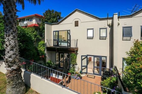 Photo of property in 7/14 Ponderosa Drive, Oteha, Auckland, 0632