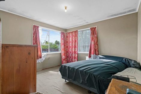 Photo of property in 30 Staverton Crescent, Mangere, Auckland, 2022