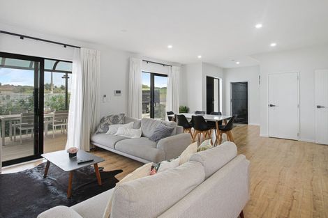 Photo of property in 193 Wallace Road, Mangere Bridge, Auckland, 2022