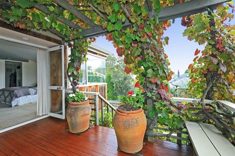 Photo of property in 12a Gillean Street, Havelock North, 4130