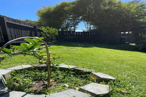 Photo of property in 6/331 Royal Road, Massey, Auckland, 0614