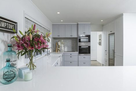 Photo of property in 2/15 Saltburn Road, Milford, Auckland, 0620