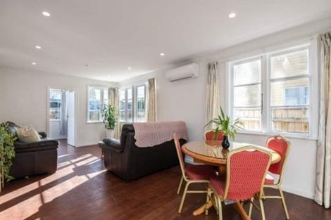 Photo of property in 220 Naenae Road, Naenae, Lower Hutt, 5011