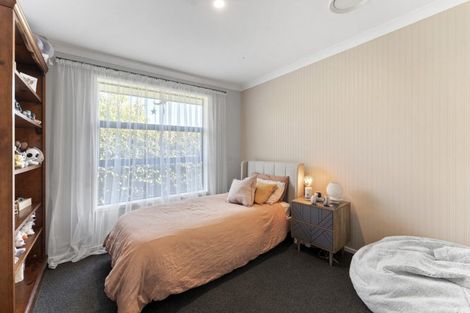 Photo of property in 17 Charlotte Drive, Omokoroa, 3114