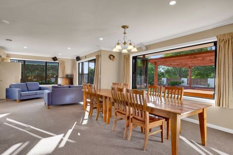 Photo of property in 2 Cranmer Close, Rototuna North, Hamilton, 3210