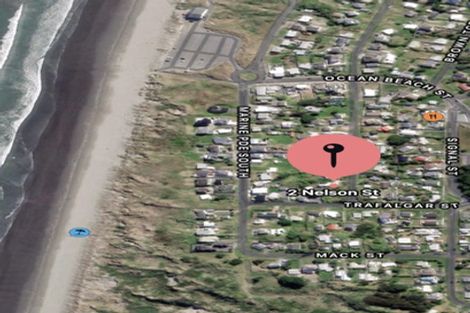 Photo of property in 2 Nelson Street, Foxton Beach, Foxton, 4815