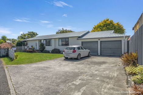 Photo of property in 10 Tawari Street, Inglewood, 4330