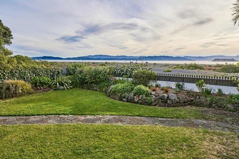 Photo of property in 1 Heketara Street, Eastbourne, Lower Hutt, 5013