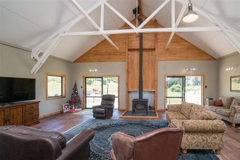 Photo of property in 172 Whakamara Road, Manutahi, Hawera, 4672
