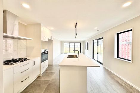 Photo of property in 22 Combat Street, Papakura, 2110