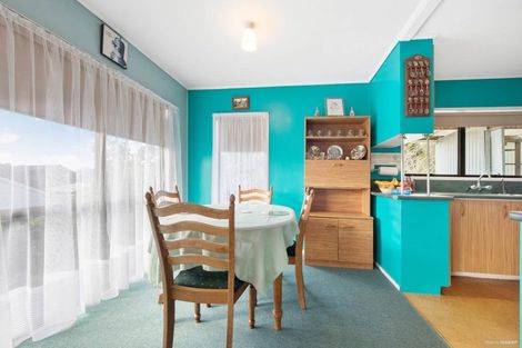 Photo of property in 12 Granville Drive, Massey, Auckland, 0614